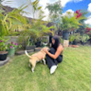 Meet your Posher, Hana